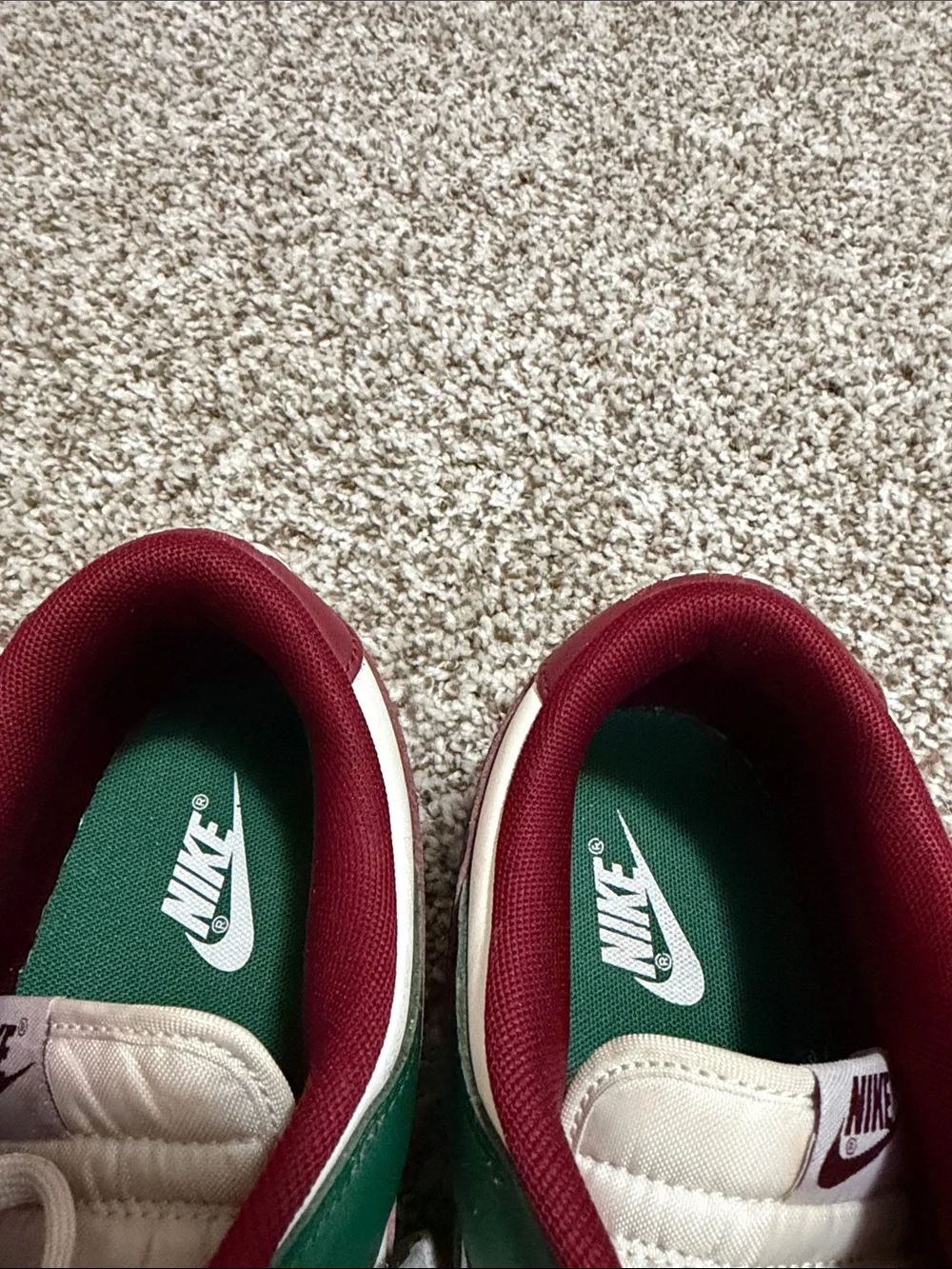 Nike classic low